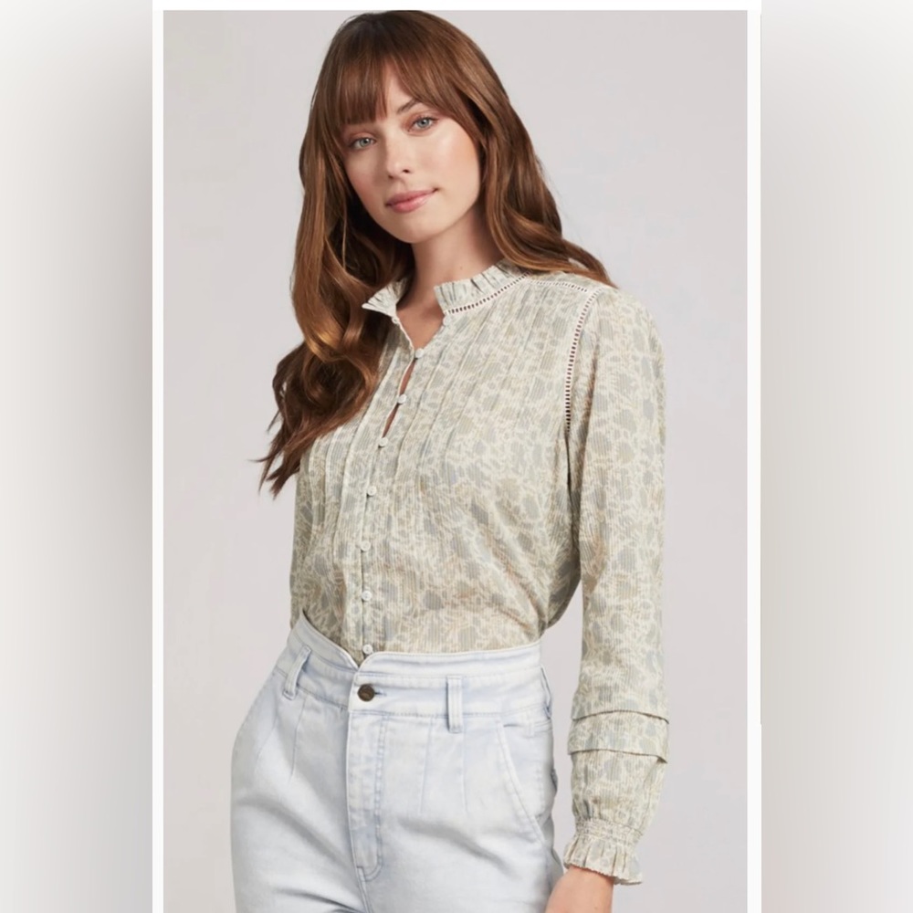 Faherty NWOT organic cotton printed peasant blouse- Willa top in Chaumont
